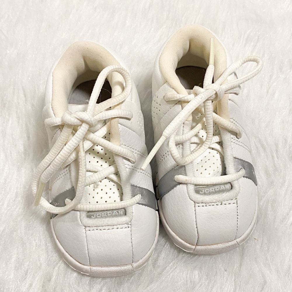 Toddler Nike Jordan Team Elite Low (TD) . US 4C , White And Gray sneakers Y2K - Picture 2 of 5